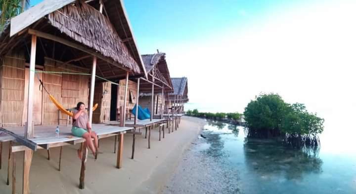 Mawar Homestay Besir Extérieur photo